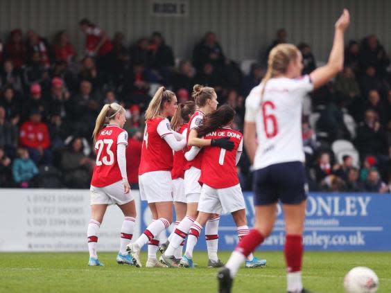 Vivianne Miedema of Arsenal celebrates scoring (Getty)