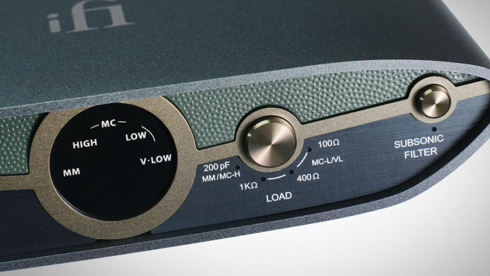 iFi Zen Phono 3 inputs closeup