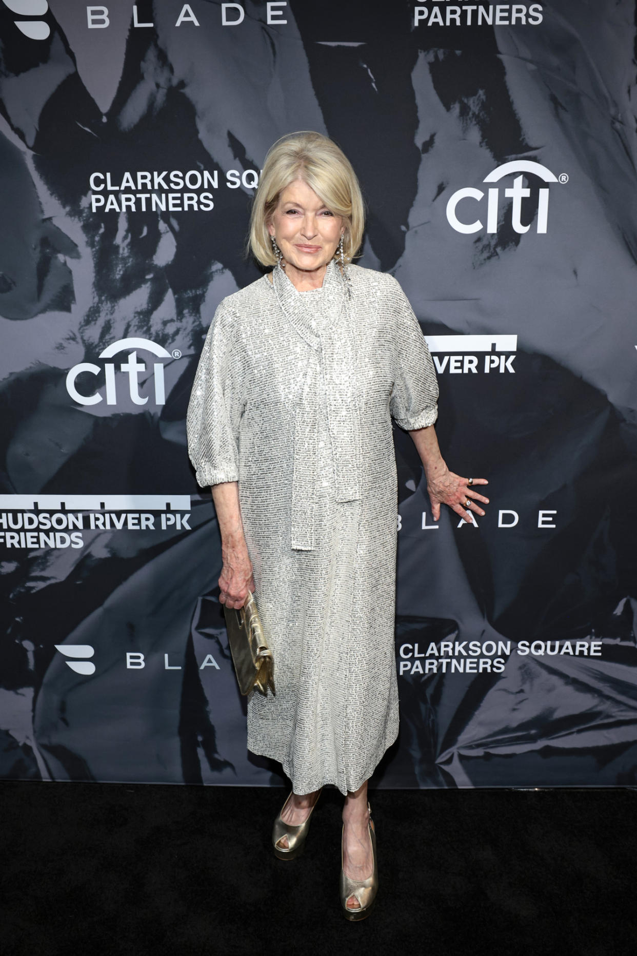 Martha Stewart Shows Off Her Legs in High-Slit Metallic Dress FEAT