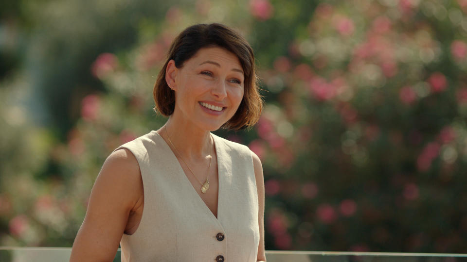 Emma Willis hosting The World Cook season 2