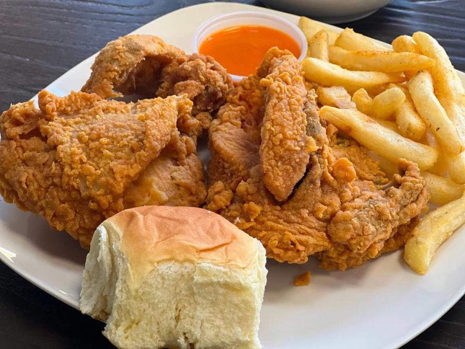 US Fried Chicken hand batters its chicken and uses a spice mix imported from Jordan for a flavorful crust. It comes served with a side of Texas Pete Buffalo Wing sauce. US Fried Chicken