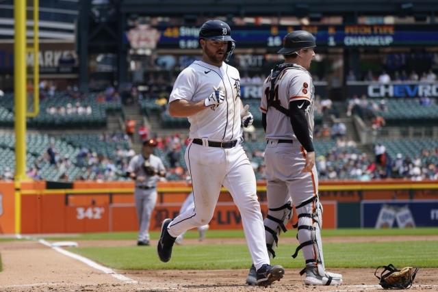 SF Giants waste Estrada's big day in walk-off loss to Tigers