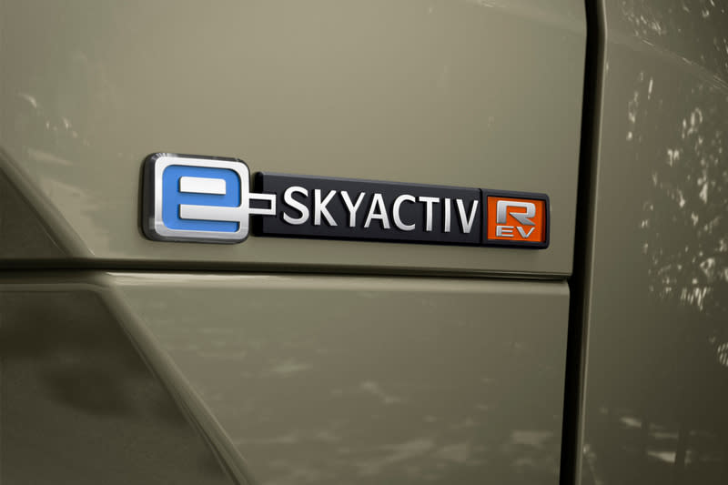 MX-30 R-EV車身附有e-Skyactiv與轉子銘牌。
