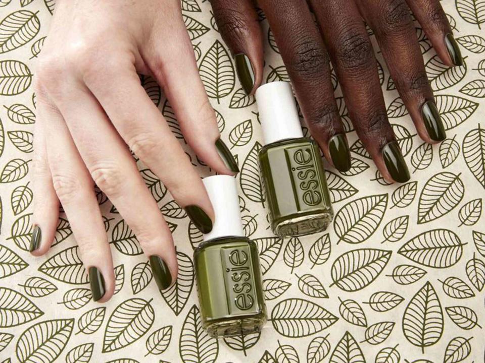 <p>Essie</p>