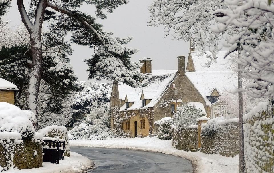 cotwolds holidays winter experiences