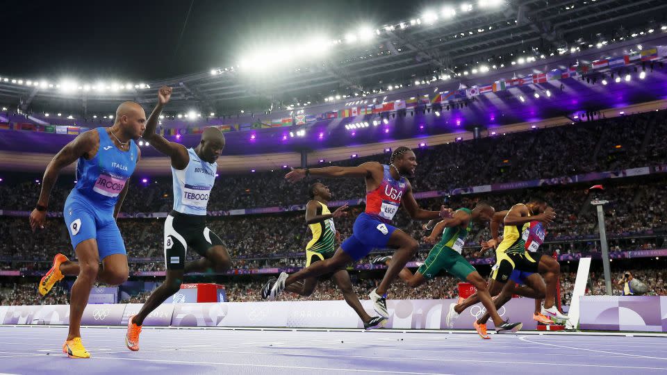 Noah Lyles takes the Olympic gold in the 100meter dash by the slimmest