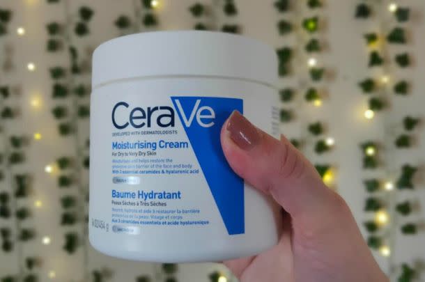 This wonderfully gentle moisturiser