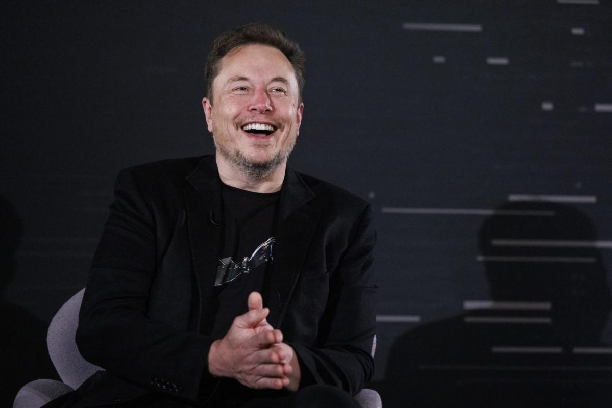 Elon Musk's plan to save X could be linked to AI