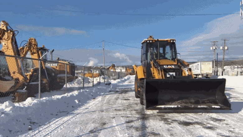 Backhoe robbery culprits knew their stuff, says backhoe operator