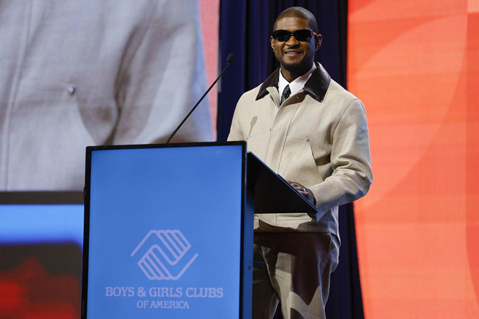 Usher speaks during the Boys and Girls Club National Convention