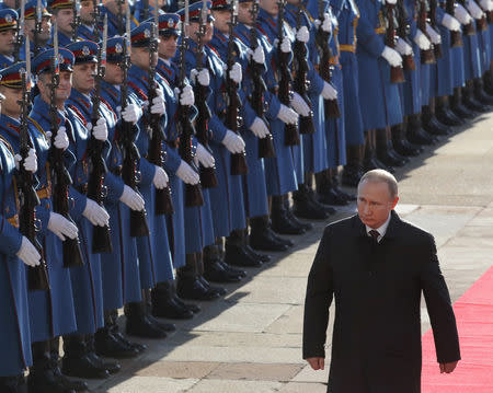 Russian President Vladimir Putin attends an official welcome ceremony in Belgrade, Serbia January 17, 2019. Maxim Shipenkov/Pool via REUTERS