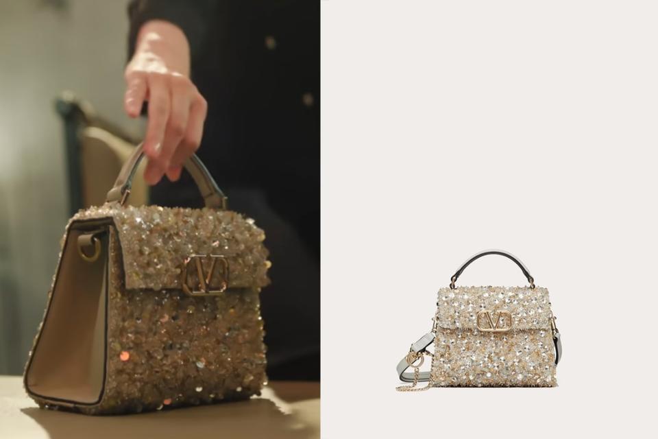 VALENTINO GARAVANI MINI VSLING HANDBAG WITH 3D EMBROIDERY (Image from 淚之女王截圖) 