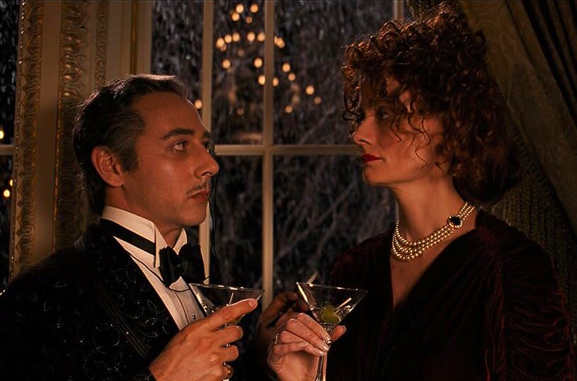 Paul Reubens and Diane Salinger in Batman Returns (1992)