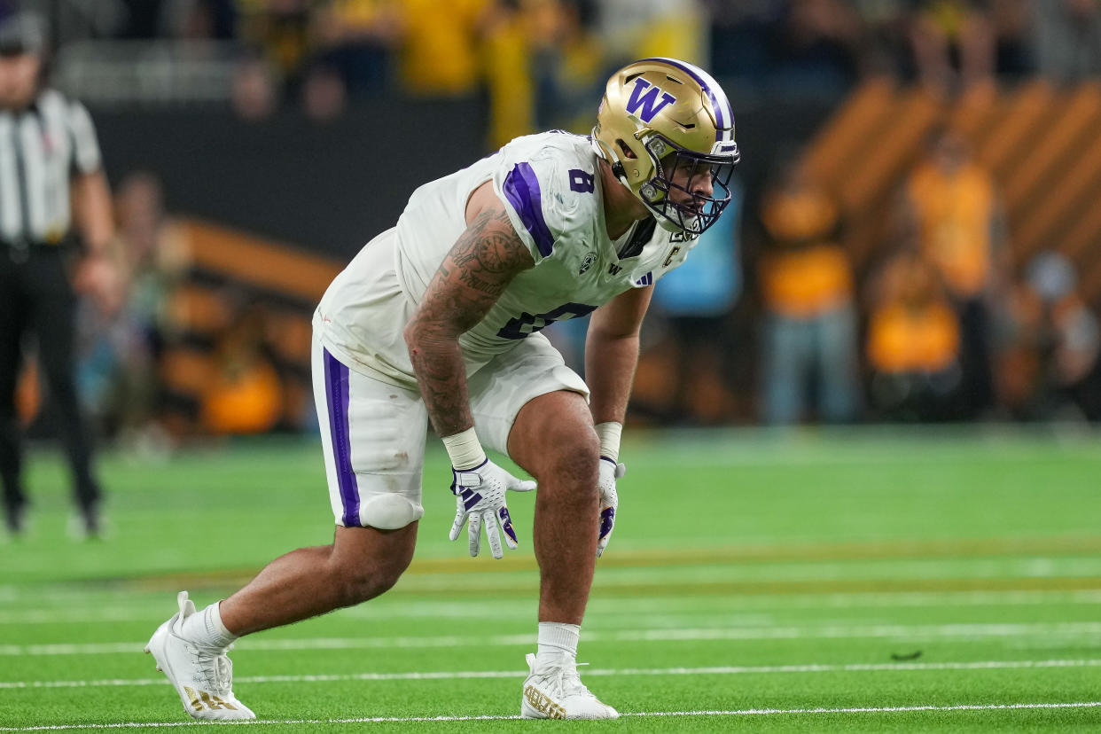 Washington's Bralen Trice is a versatile edge rusher who is likely to get drafted on Day 2. (Photo by Daniel Dunn/Icon Sportswire via Getty Images)