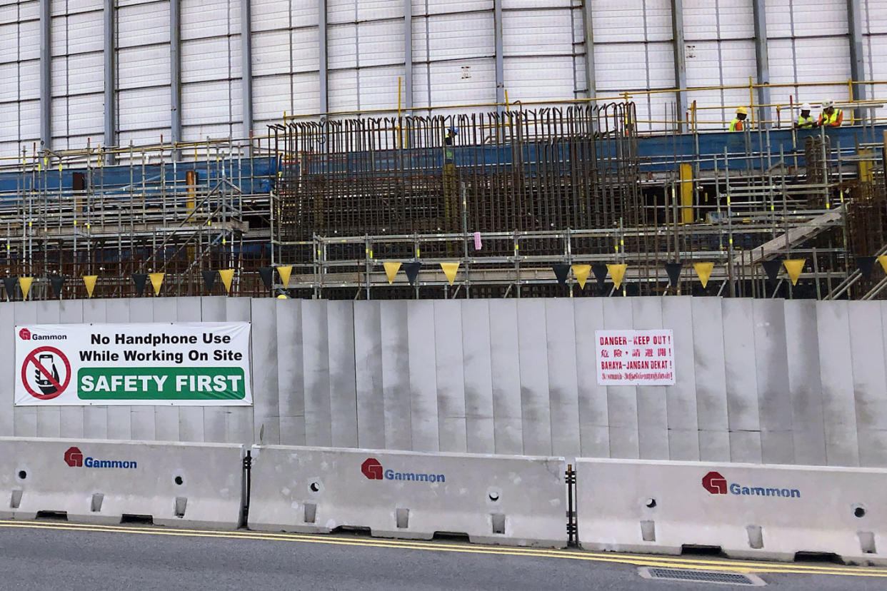 A construction site in Singapore. (PHOTO: Dhany Osman / Yahoo News Singapore)