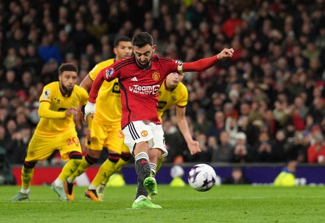 Bruno Fernandes scored Manchester United's second equaliser from the penalty spot