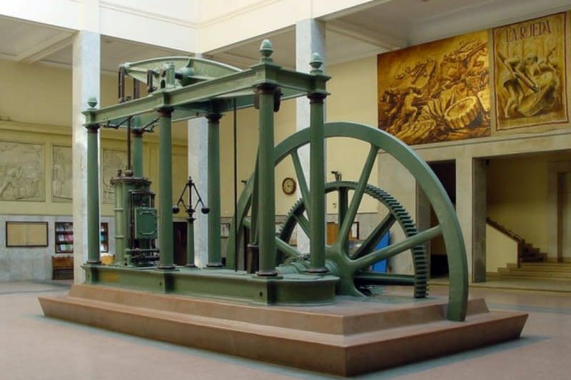 瓦特在1776年改良蒸汽機，此後就開啟工業革命的紀元。（取自維基百科）