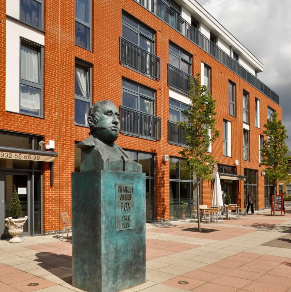 Post-modern: Rank-Broadley's bust of Charles James Fox - Alamy 