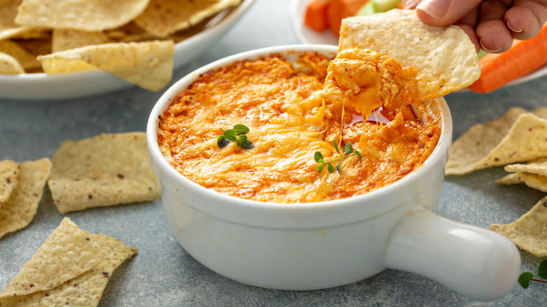 Buffalo chicken dip with chip