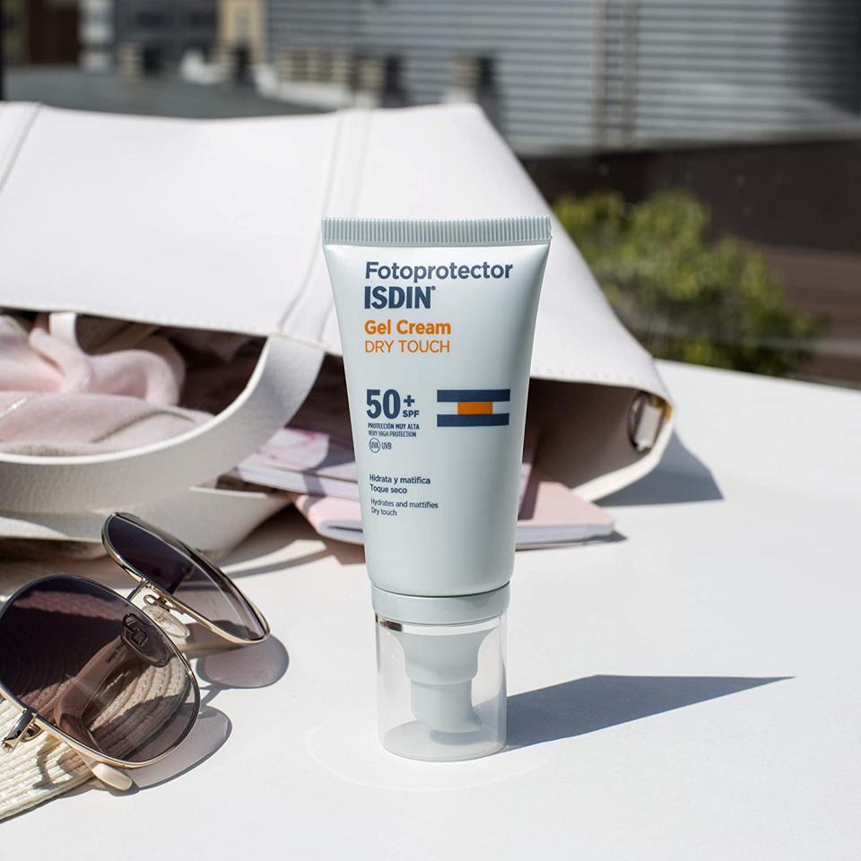 Isdin Fotoprotector spf 50+ Gel Crema Dry Touch 50 ml - Protector Solar/Amazon.com.mx