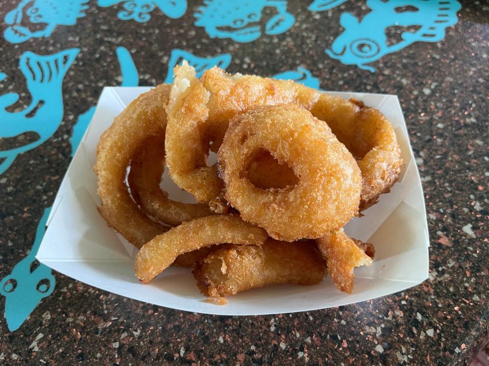 onion ring basket from flametree barbecue at animal kingdom in disney world