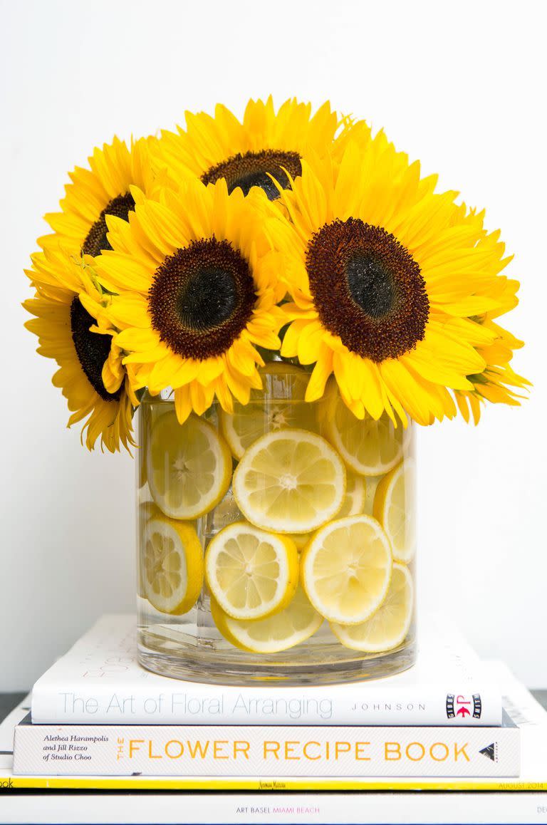 Lemon Sunflower Centerpiece