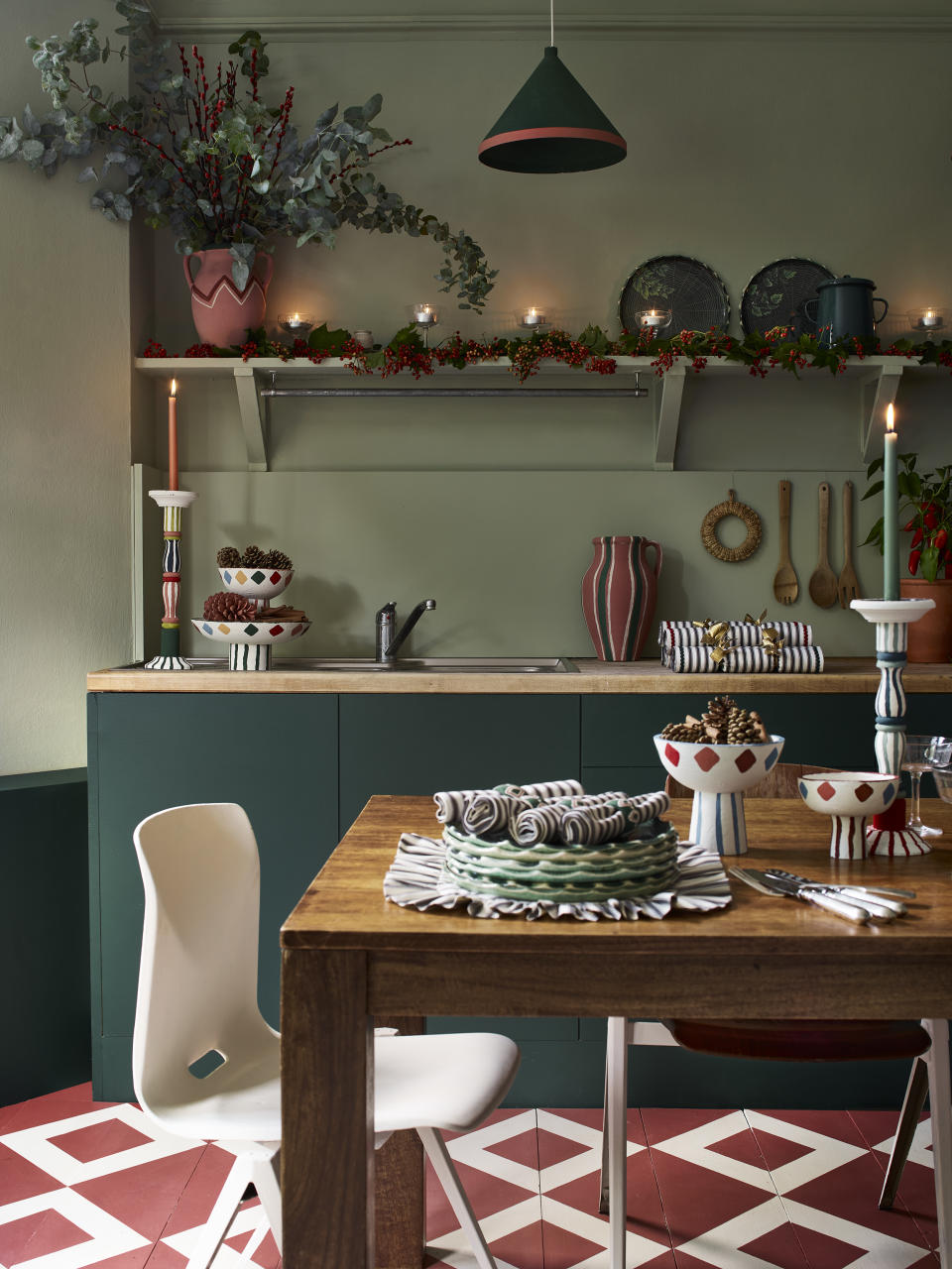 Christmas kitchen scene by Annie Sloan