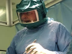 Derek McMinn during Birmingham Hip Resurfacing (BHR) surgery at the BMI Edgbaston HospitalThe McMinn Centre/Flickr