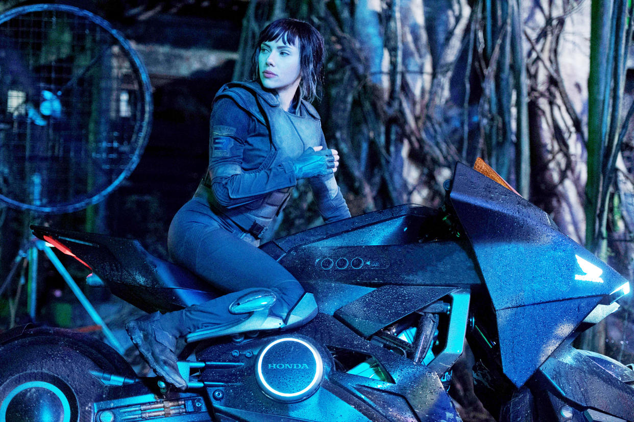 GHOST IN THE SHELL, Scarlett Johansson (Everett Collection)