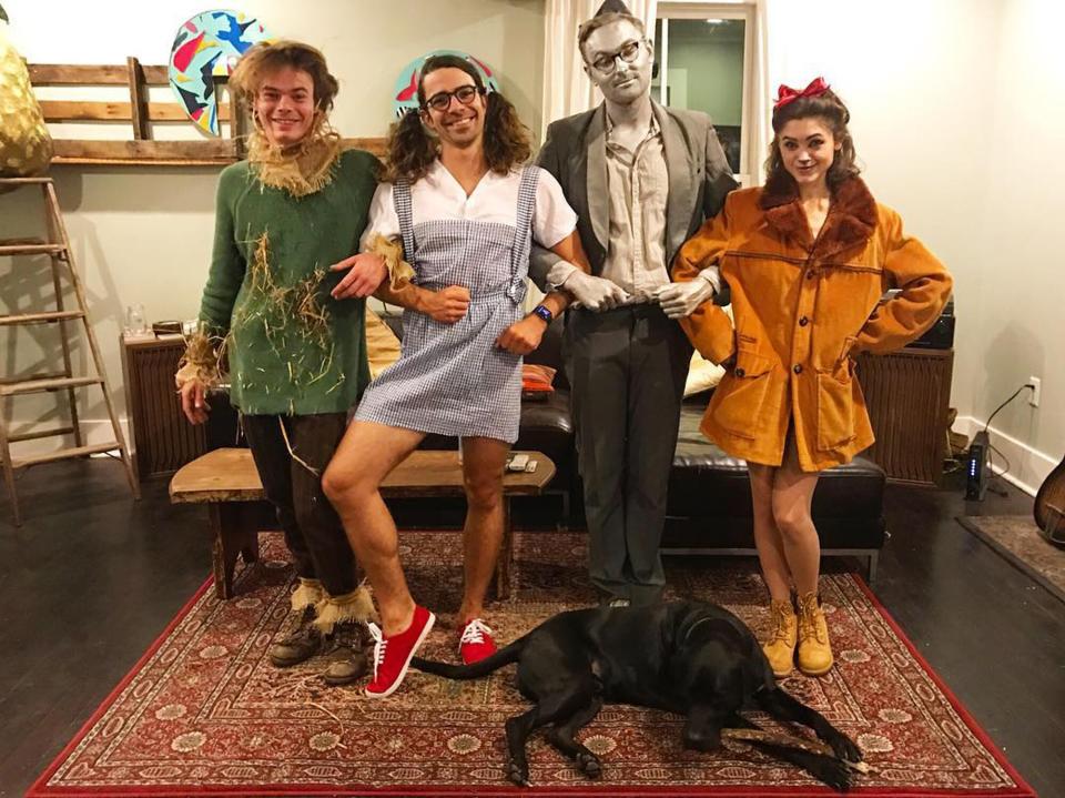 Charlie Heaton and Natalia Dyer celebrate Halloween with friends