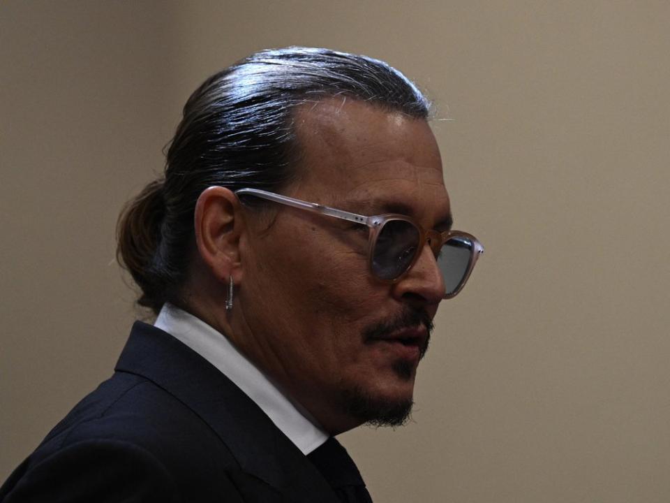 Johnny Depp während des Verleumdungsprozesses gegen seine Ex-Frau Amber Heard. (Bild: BRENDAN SMIALOWSKI/POOL/AFP via Getty Images)