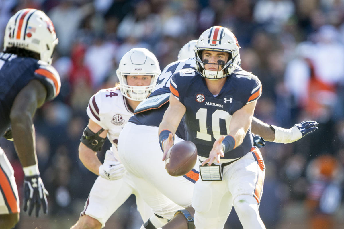 Auburn quarterback Bo Nix to transfer