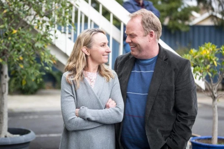 Lisa McCune and Peter Helliar's show, How To Stay Married, will return for season two on Channel Ten