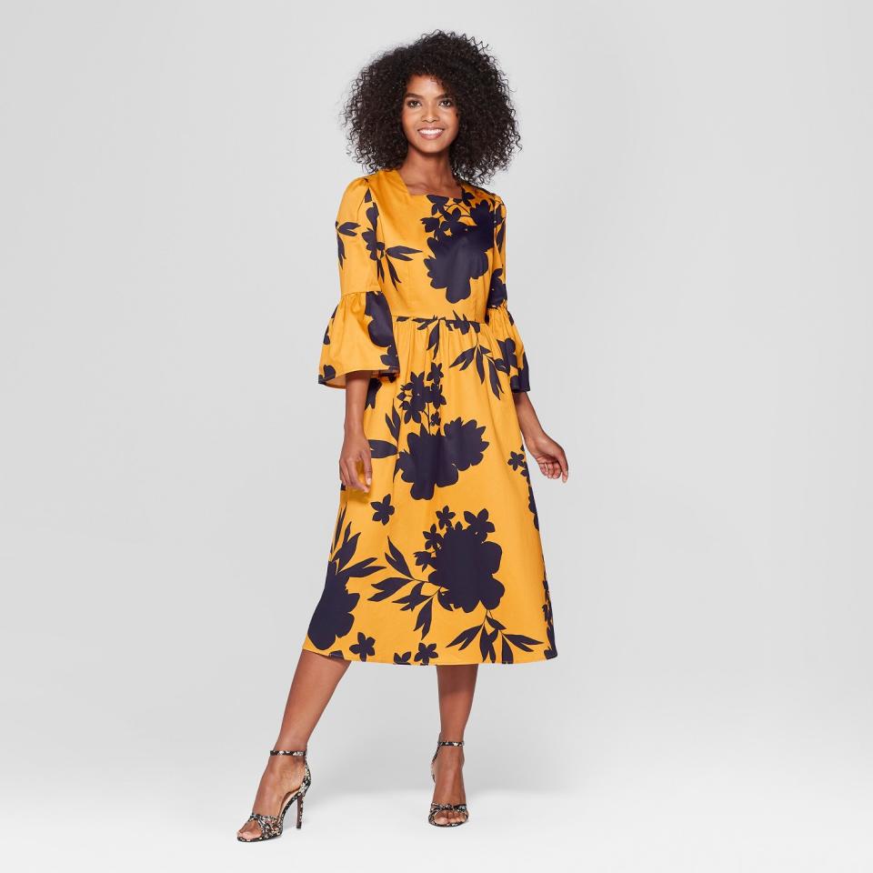 Who What Wear Women’s 3/4 Lampshade Sleeve Midi Dress. (Photo: Target)