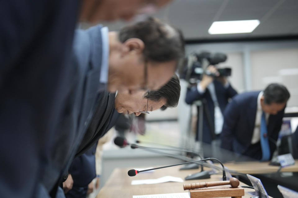 South Korea's main opposition Democratic Party leader Lee Jae-myung bows during the disbandment ceremony of the party's election committee for the parliamentary election at the party's headquarters in Seoul, South Korea, Thursday, April 11, 2024. (AP Photo/Lee Jin-man)