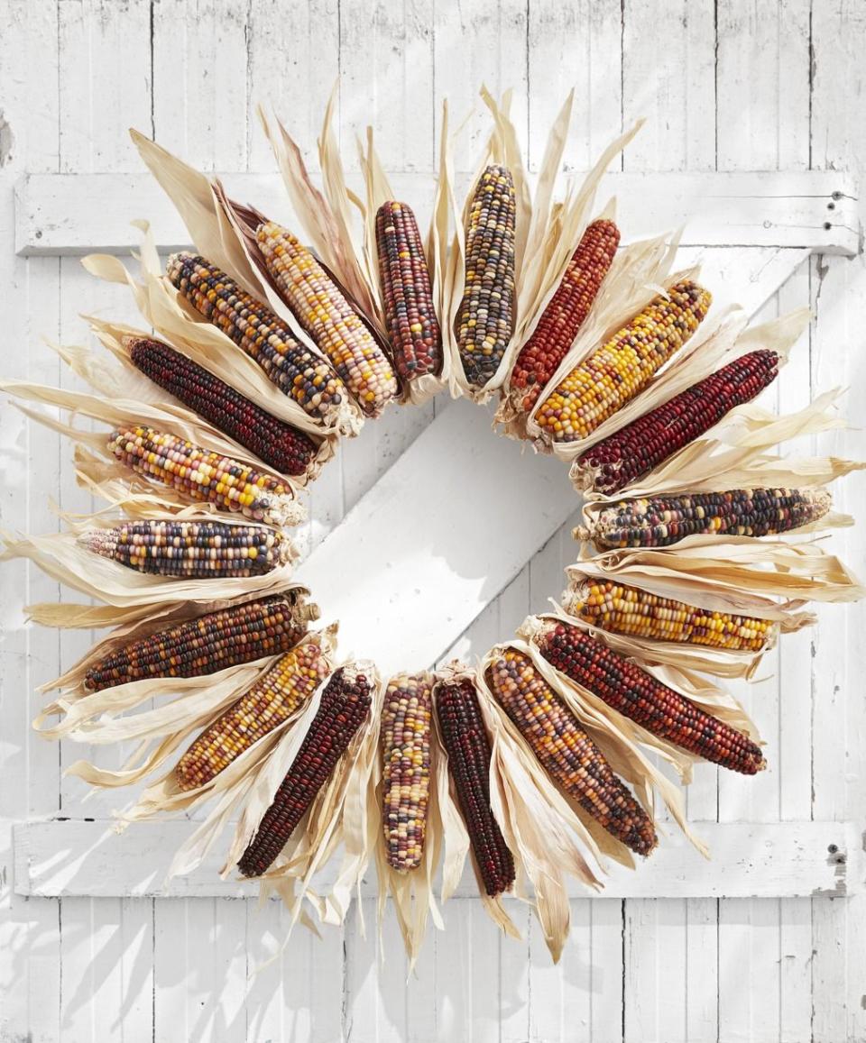 DIY Corn Husk Wreath for Fall