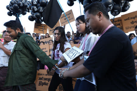 Myanmar press freedom advocates and youth activists hold a demonstration demanding the freedom of two jailed Reuters journalists Wa Lone and Kyaw Soe Oo in Yangon, Myanmar September 16, 2018. REUTERS/Ann Wang