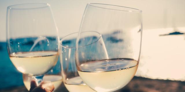 🍷 Wine Glass Emoji