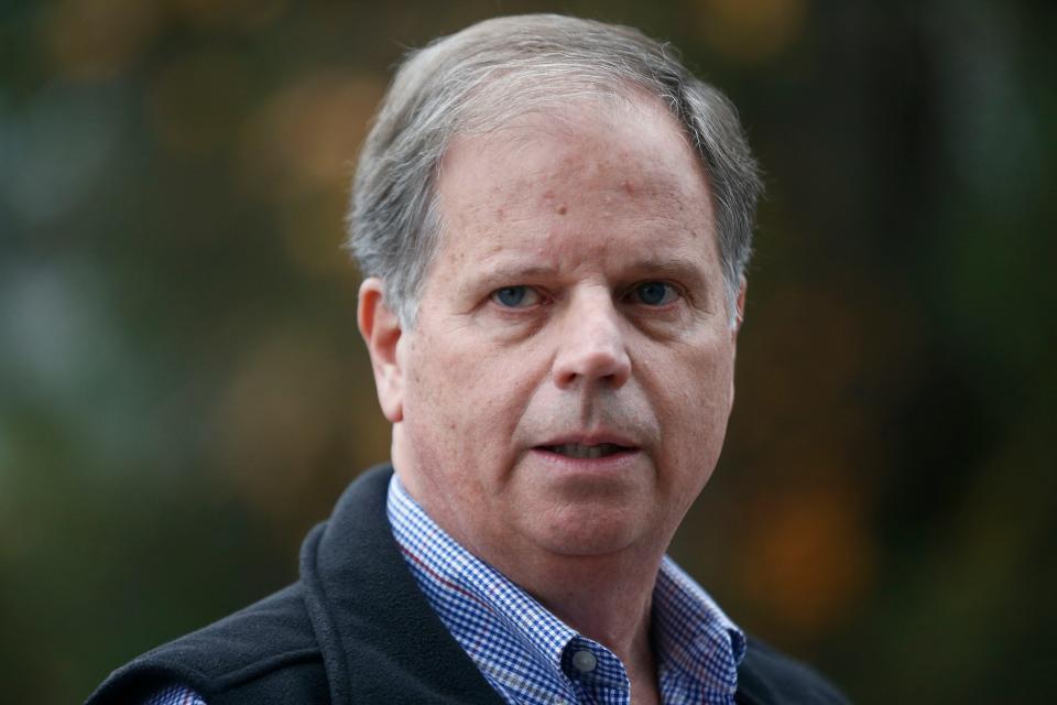 Former U.S. Sen. Doug Jones will receive the Call to Conscience Award during the 15th annual Realizing the Dream Legacy Awards Banquet on Jan. 12 at the University of Alabama.