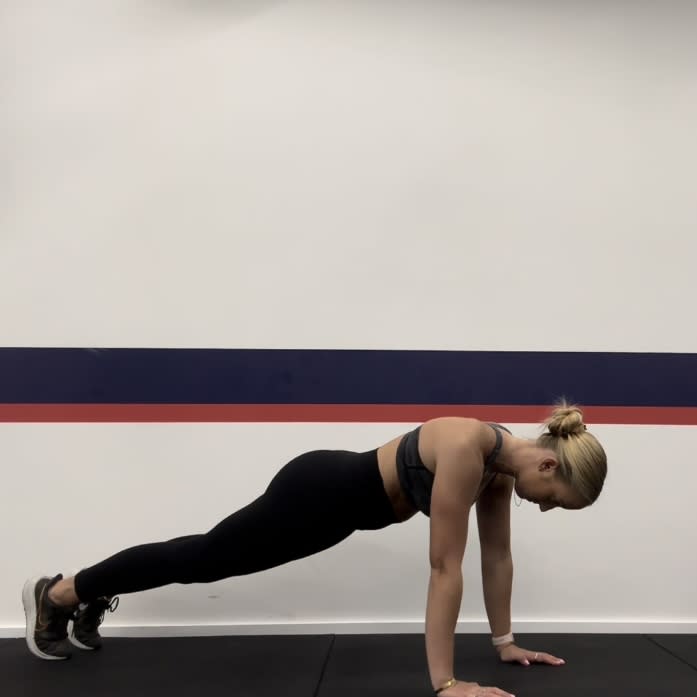 Personal trainer Klaudia Lucia demonstrating a push-up