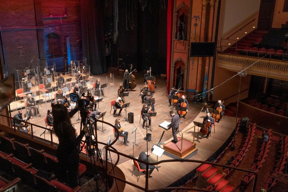 In 2020/2021 the DSO recorded live at The Grand Opera House. Their season was presented digitally.