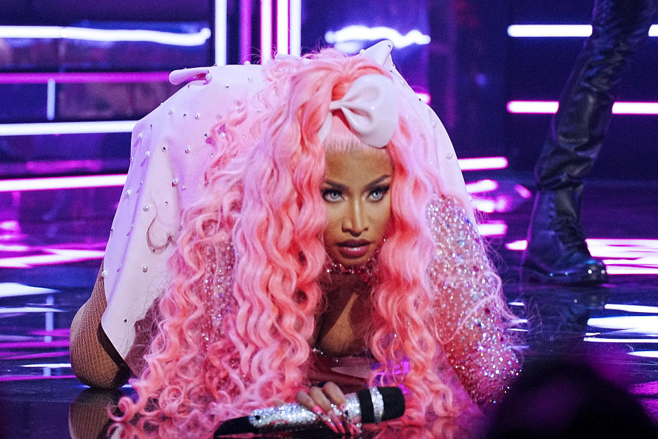  Nicki Minaj performs at the 2022 MTV VMAs. (Photo: Jeff Kravitz/Getty Images for MTV/Paramount Global)