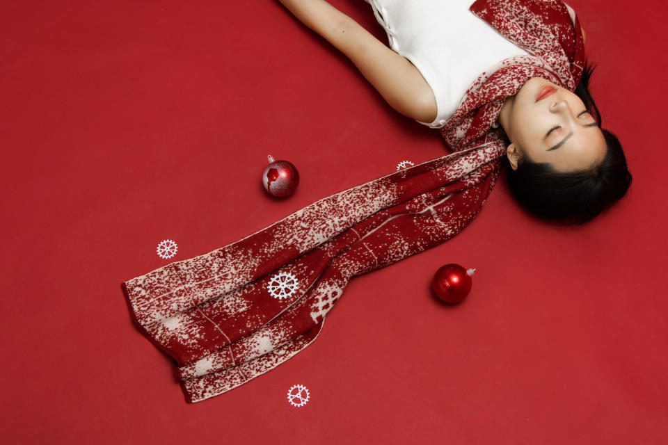 期間限定！APUJAN設計耶誕圍巾，12/3上午11點準時開賣！。（新北市觀旅局提供）