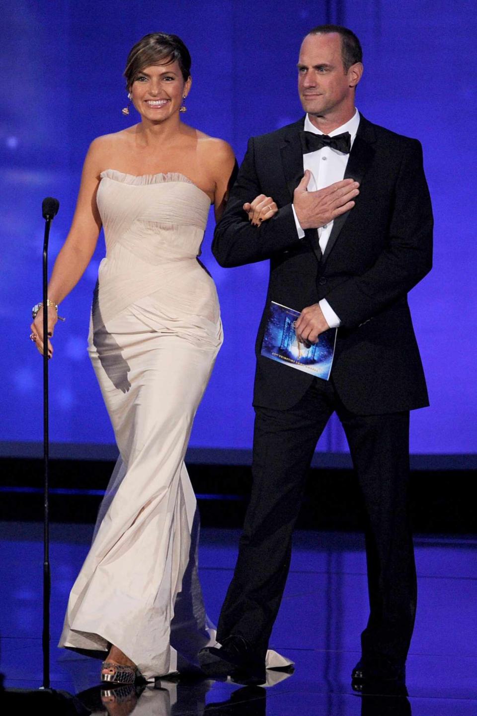 <p>In 2010, the pair looked gorgeous while presenting at 62nd Annual Primetime Emmy Awards. Hargitay has been nominated eight times, winning once in 2006. Meloni earned himself a nod in 2006 for outstanding lead actor in a drama series. </p>