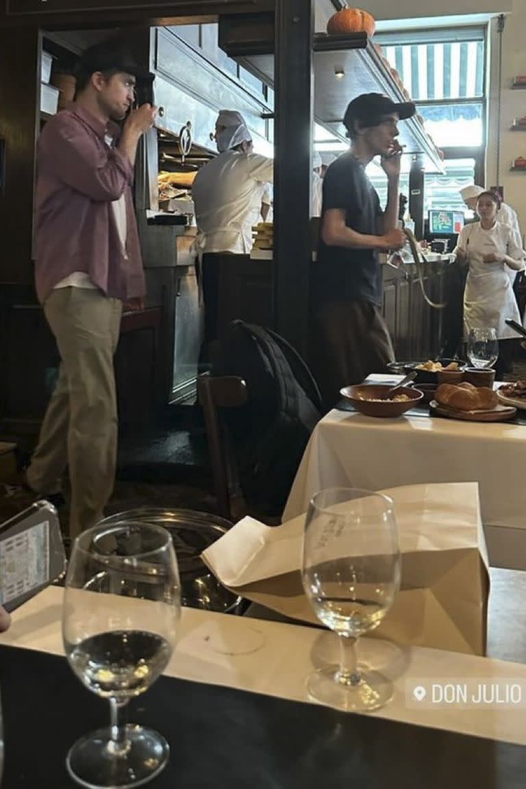 Robert Pattinson estuvo en la Argentina y almorzó en la parrilla Don Julio (Foto: Twitter)