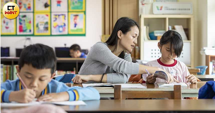 歌手梁文音的姊姊梁慧嫺為屏東的弱勢兒童免費課輔不遺餘力，一晃眼已經14年。（圖／宋岱融攝）