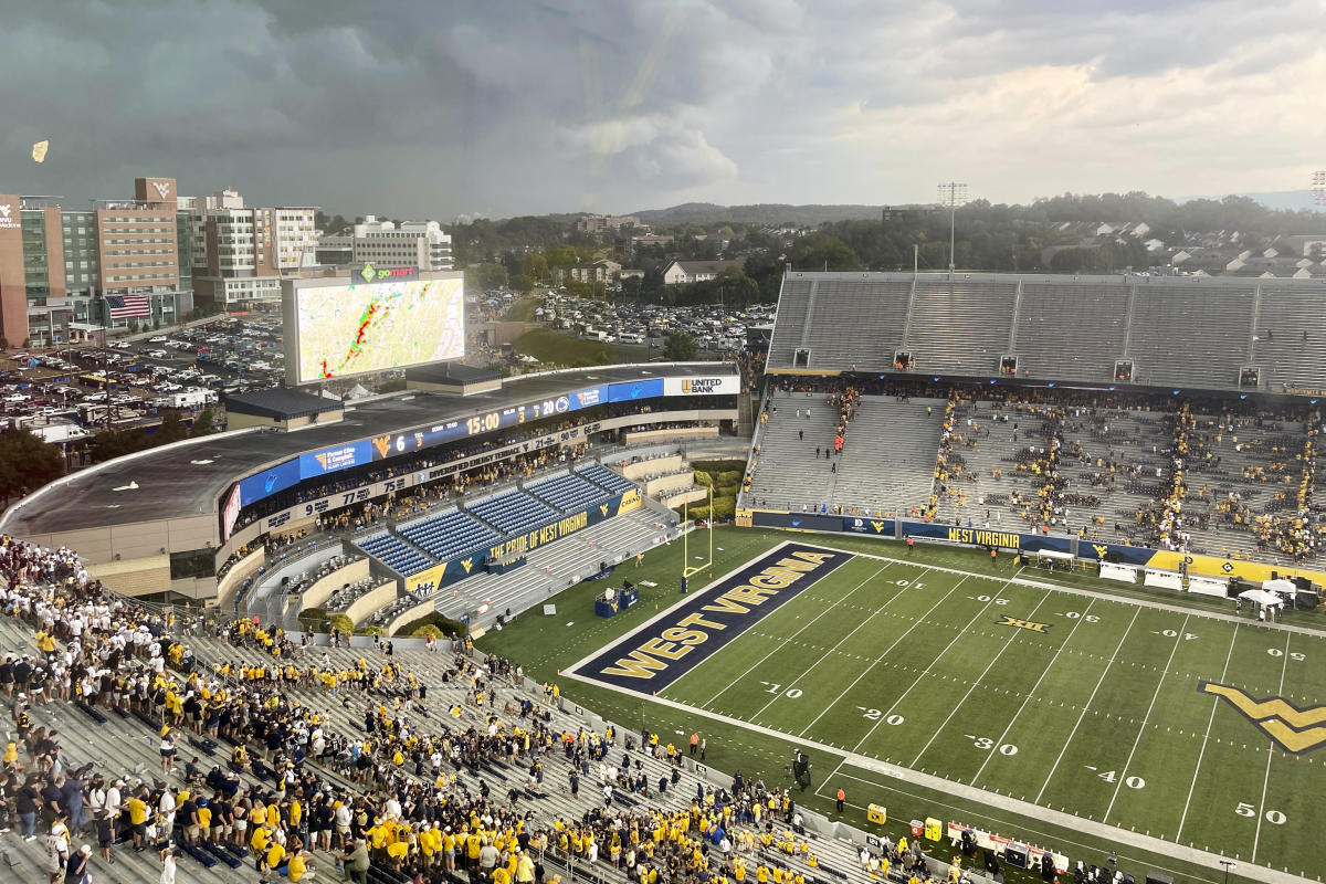 Lightning storm delays Penn State-West Virginia game for more than 2 hours