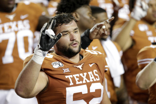 Offensive lineman Sam Cosmi announces return to Longhorns for junior season