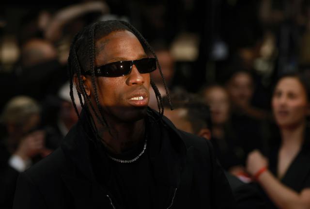 El rapero Travis Scott fue denunciado por el festival en el que