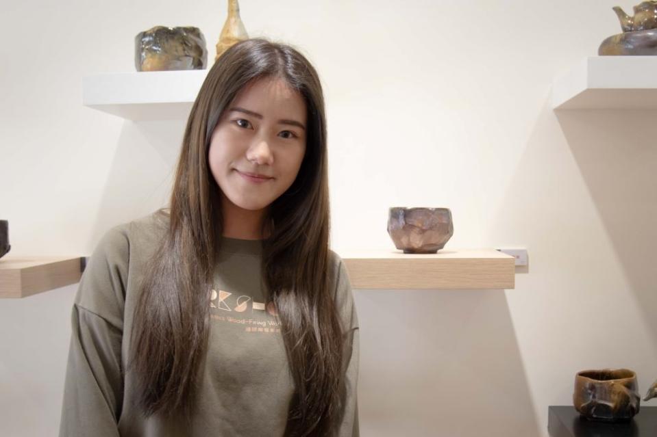 《圖說》華梵大學邀請日本藝術家駐校舉辦「臺日國際陶藝與柴燒工作營」，學生公開展示。〈華梵大學提供〉